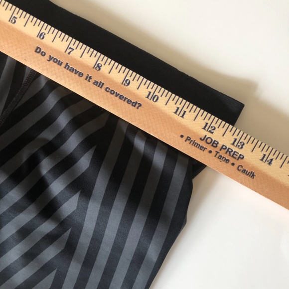 Gap Fit Striped Leggings Black, Gray - Picture 8 of 10